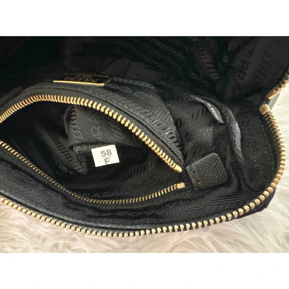 Prada dustbag black
